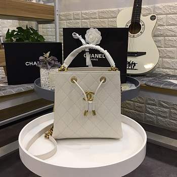 Chanel bucket bag white colour with gold hardware AS0310