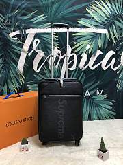 Louis Vuitton travel box Black colour - 2