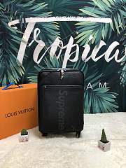 Louis Vuitton travel box Black colour - 6