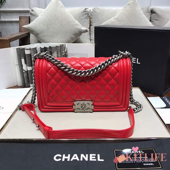 Chanel Medium Quilted lambskin leboy Bag in Red & silver hardware 67086 - 1