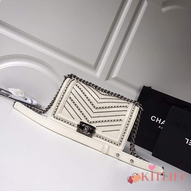 forubags Chanel boy bag in white &silver hardware - 1