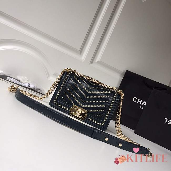 forubags small Chanel boy bag in dark blue &gold hardware - 1