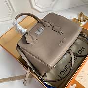 Louis Vuitton Milla Veau leather Handbag M54348 in gray - 2