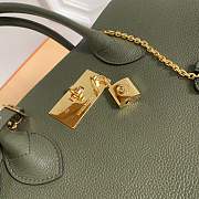 Louis Vuitton Milla Veau leather Handbag M54348 in green - 4