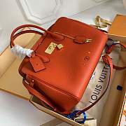 Louis Vuitton Milla Veau leather Handbag M54348 in orange - 2