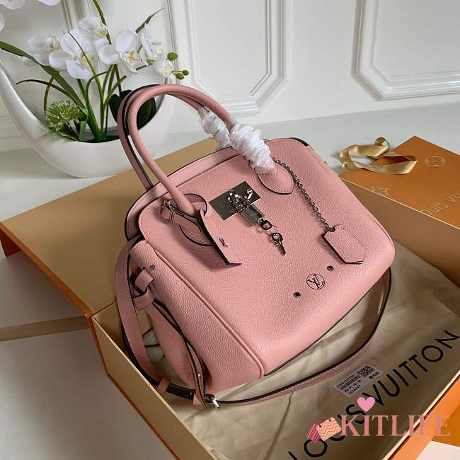 Louis Vuitton Milla Veau leather bag in pink M54347 - 1
