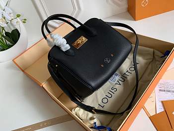 Louis Vuitton Milla Veau leather bag in black M54347