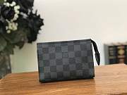 forubags  LV toiletry pouch 15 N47546 68771  - 2