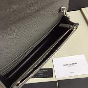 YSL SAINT LAURENT GRAY ENVELOPE CHAIN CLUTCH BAG - 4