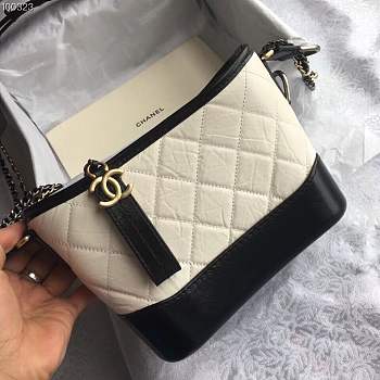 Forubags Chanel Gabrielle White spell black