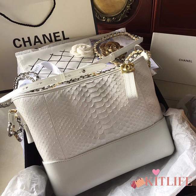 Forubags Chanel Gabrielle python Bag White - 1