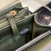 Chanel Wallet calfskin in Green With Gold Hardware 80758 - 4