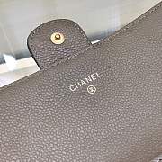 Chanel Wallet Caviar in Green surface pink lining With Gold Hardware - 4