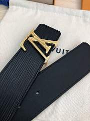 Forubags Louis Vuitton belt water ripple in black gold buckle - 3