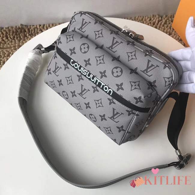 LOUIS VUITTON SILVER MONOGRAM ECLIPSE CANVAS MESSENGER BAG PM M43843 2018 LV0035 - 1