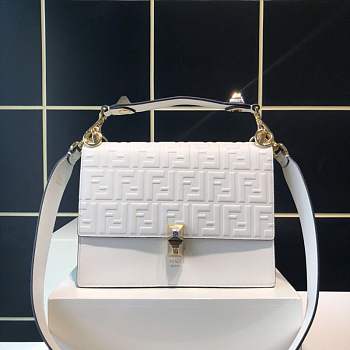 Forubags Fendi Kan I handbags white