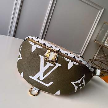 Forubags Louis Vuitton BUMBAG M44611 