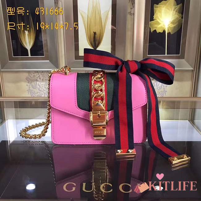 Forubags Gucci Sylvie Leather mini Bag 431666 pink - 1