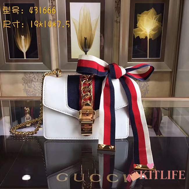 Forubags Gucci Sylvie Leather mini Bag 431666 white - 1