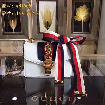 Forubags Gucci Sylvie Leather mini Bag 431666 white