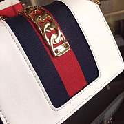Forubags Gucci Sylvie Leather mini Bag 431666 white - 5