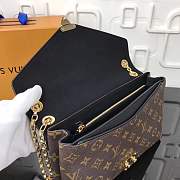 Forubags Louis Vuitton Monogram Pallas Chain M41200 black - 3