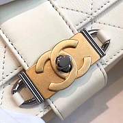  Chanel Flap Bag White 24cm - 4