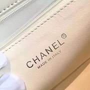  Chanel Flap Bag White 24cm - 5