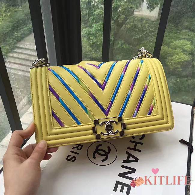 Forubags Chanel Multicolor Chevron Medium Boy Bag yellow - 1