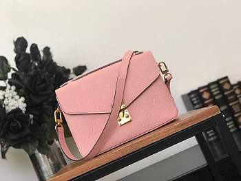 Forubags Louis Vuitton POCHETTE METIS M44018