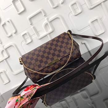 Forubags Louis Vuitton  Favorite Mm Monogram Brown Canvas Clutch N41274