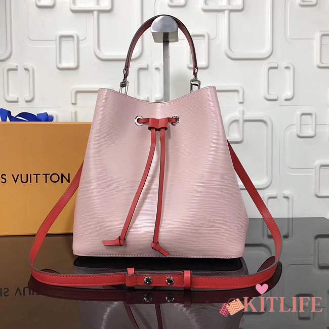 Forubags LV LOCKME BUCKET M54370 - 1