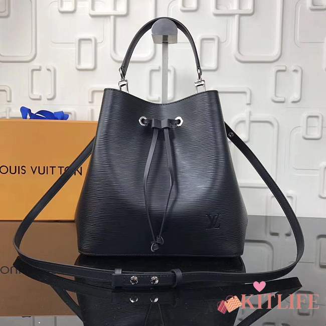 Forubags LV LOCKME BUCKET M54366 - 1