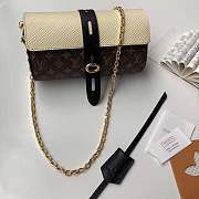 Forubags Louis Vuitton M44158 LV Glasses Case Epi leather and Monogram canvas Banane - 6