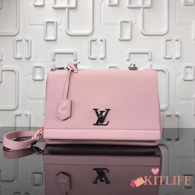 Louis Vuitton Original Leather LOCKME II Bag Pink - 1