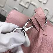 Louis Vuitton Original Leather LOCKME II Bag Pink - 5