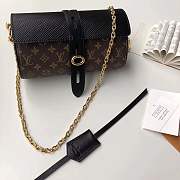 Forubags Louis Vuitton M43903 LV Glasses Case Epi leather and Monogram canvas Banane - 3