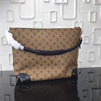 forubags  Louis Vuitton triangle softly Nicolas Ghesquiere M44130 