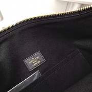 forubags  Louis Vuitton triangle softly Nicolas Ghesquiere M44130  - 2