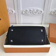 Forubags LV  Black LOCKME EVER Medium size handbag M51395 - 4