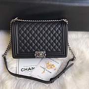 Forubags Chanel 28cm Large Boy Caviar Handbag silver hardware - 1