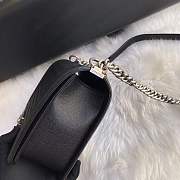 Forubags Chanel 28cm Large Boy Caviar Handbag silver hardware - 5