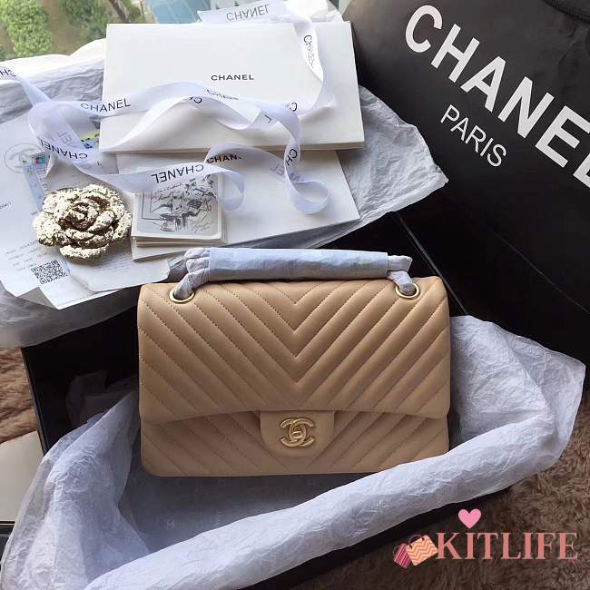 Forubags Chanel Chevron flap bag Apricot lambskin gold metal medium A01112 - 1