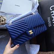 Forubags Chanel Chevron flap bag blue lambskin gold metal medium A01112 - 1