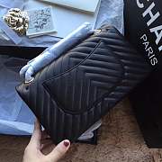 Forubags Chanel Chevron flap bag black lambskin gold metal medium A01112 - 3