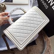 Forubags Chanel Boy Bag Lambskin with handle white - 6