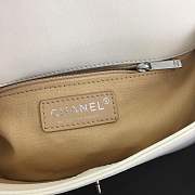 CHANEL New summer 2019 Rhombohedral bag S0574# white - 3