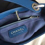 Forubags Chanel bucket bag Calfskin & Silver-Tone Metal &Blue - 5