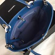 Forubags Chanel bucket bag Calfskin & Silver-Tone Metal &Blue - 6