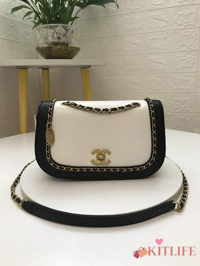 Forubags Chanel Flap Bag Lambskin, Grained Calfskin & Gold-Tone Metal  AS0371 White - 1